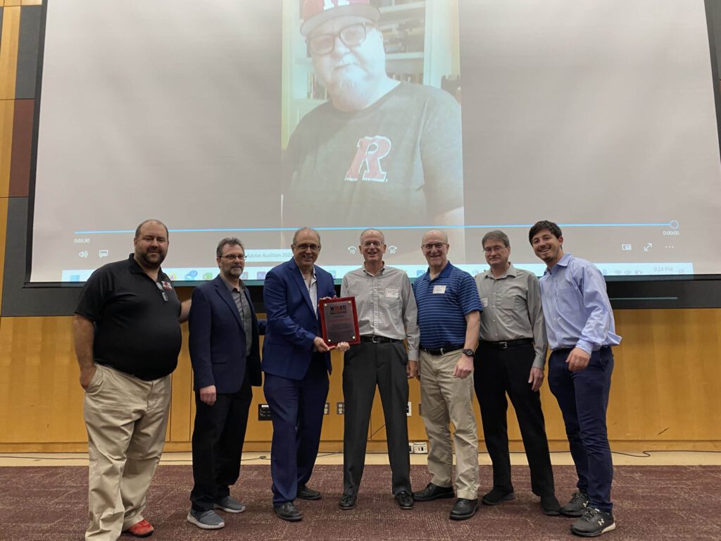 Mike Pav, Geoff Sadow, Lew Blaustein, Dave Koenig, Jim Berman, Bruce Binkowitz, Alex Carmenaty (steve Kelly On Screen)