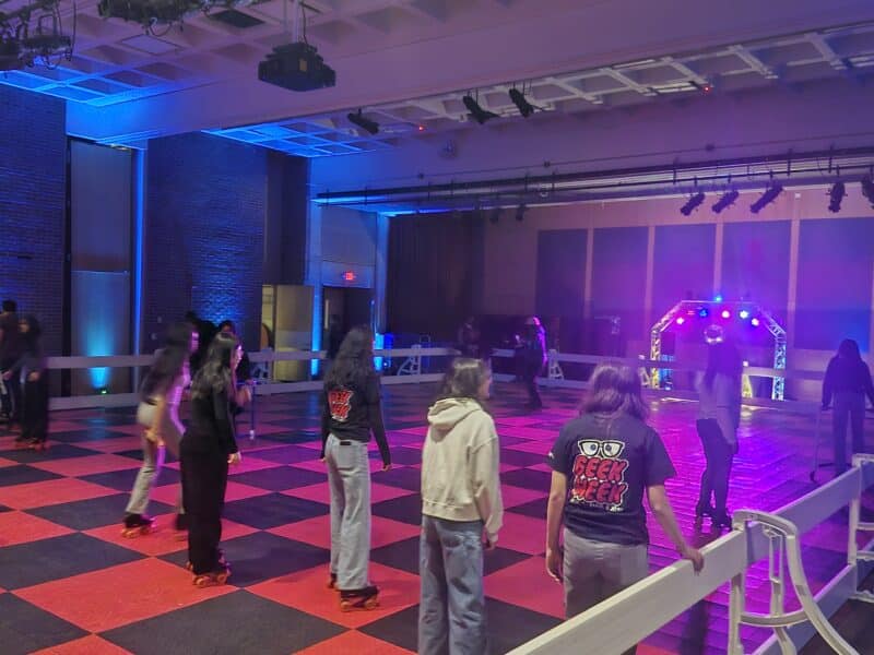 minecraft roller skates geek week